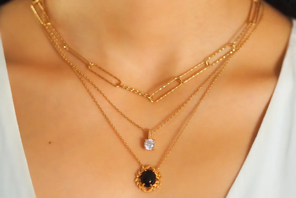 How to Layer Necklaces Like a Fashion Pro?