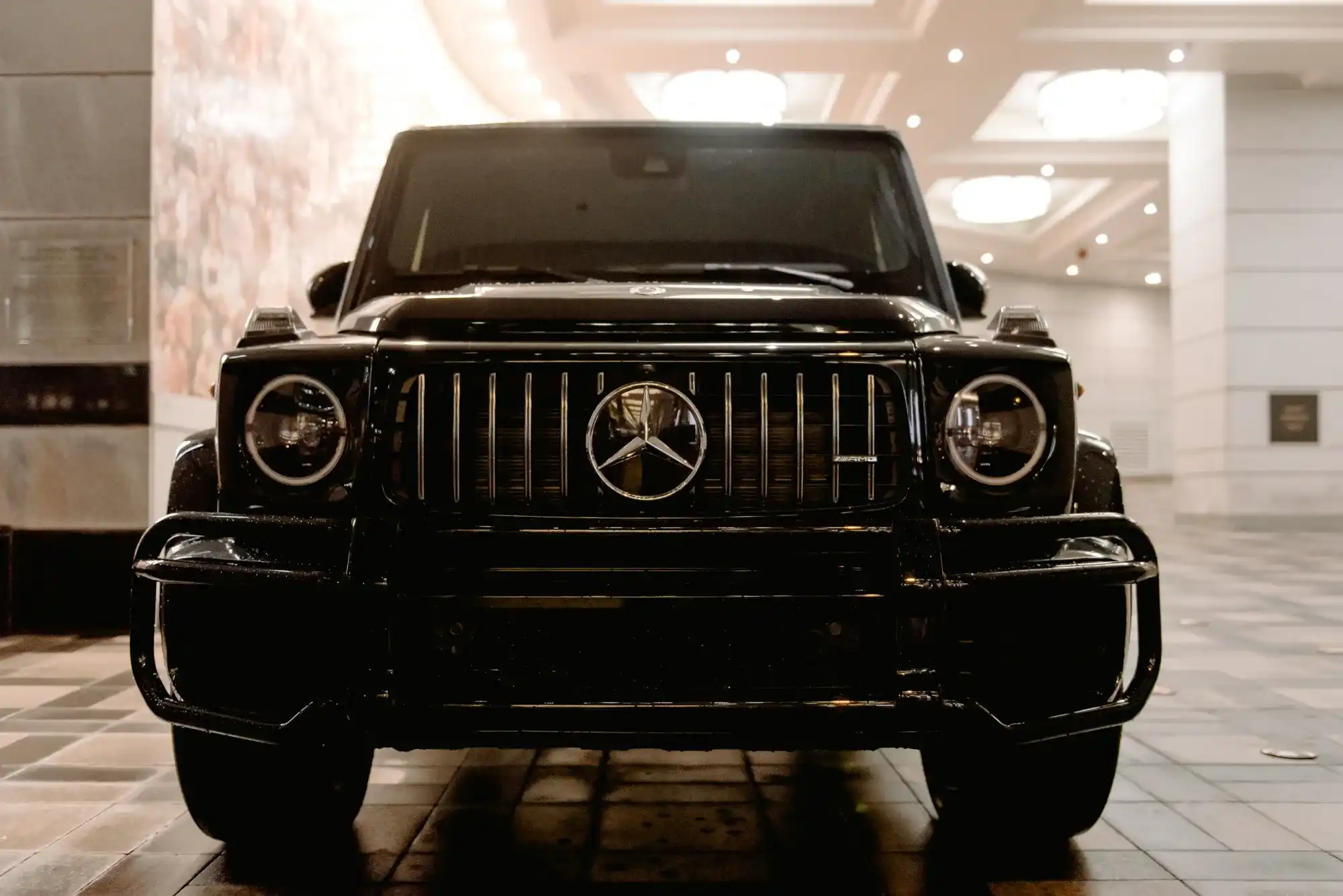 7 Benefits of Renting Luxury Cars in Dubai for Your Next Vacation