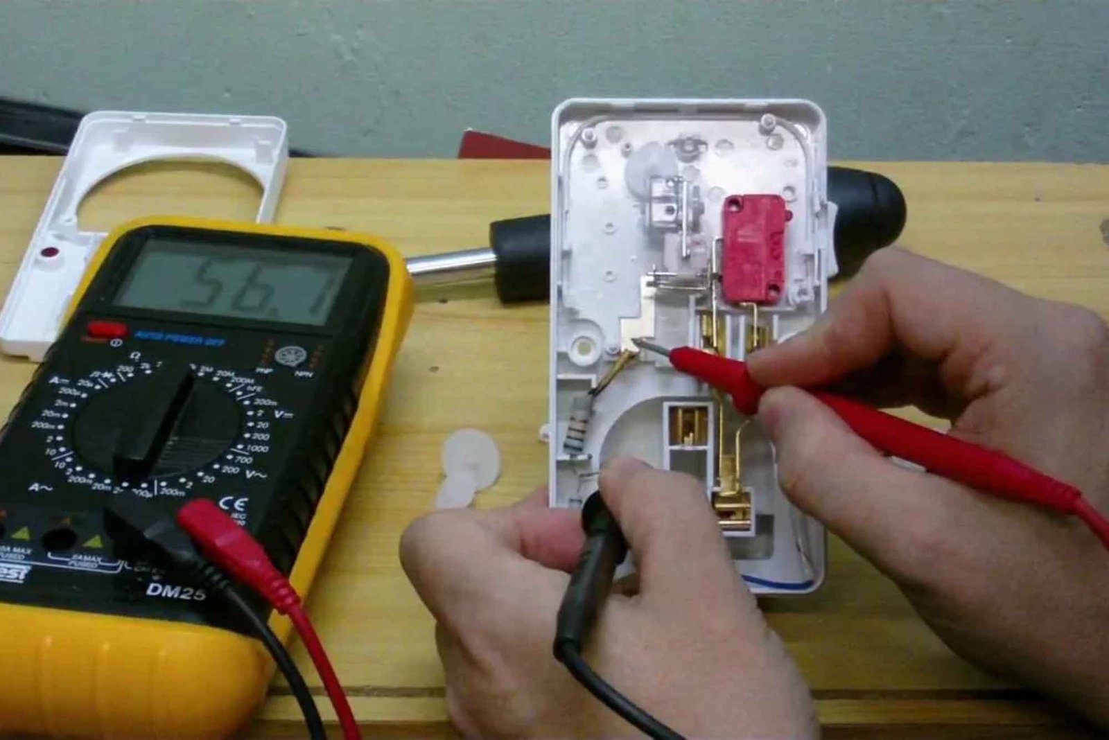 How to Repair Oven Electronic Timer Issues